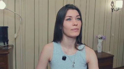 AlbertaHelley webcam model stream image