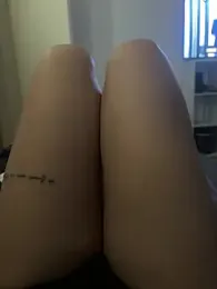 youngcouple18_19 webcam preview