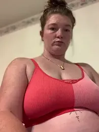 PussiesnCream_ webcam stripchat model stream image