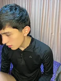 Bryanwild webcam model stream image