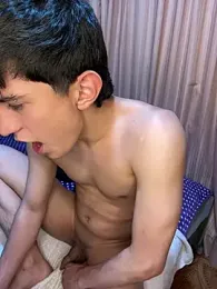 Bryanwild webcam model stream image