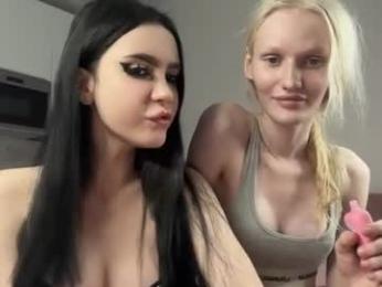 krstn_tg webcam model stream image