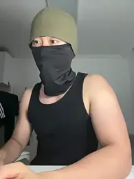 qazpqp webcam model stream image