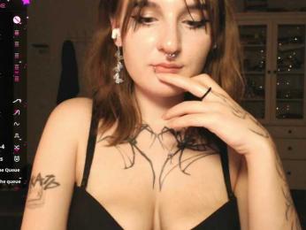 momorenaaa webcam model stream image