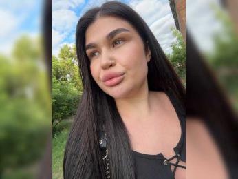 suchka-black- webcam bongacams model stream image