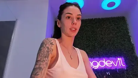 realhotfallingdevil webcam model stream image