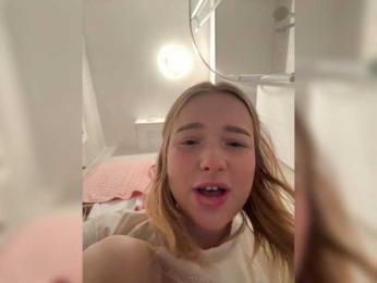 MimiMila webcam bongacams model stream image