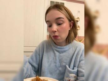 MimiMila webcam bongacams model stream image