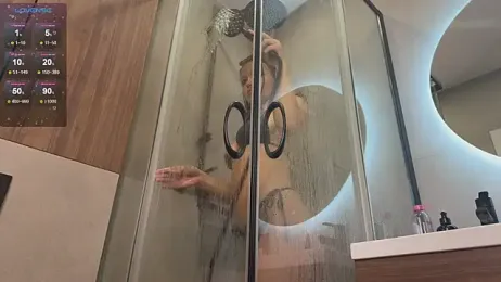 PeachyLina webcam model stream image