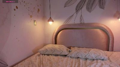 LunaFerrari webcam model stream image