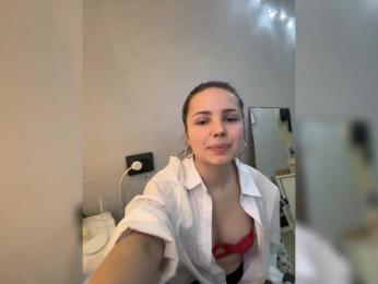 SoftElinaa webcam bongacams model stream image