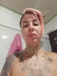 Izy_cute_ webcam stripchat model stream image