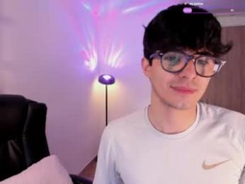 mikeyvioleta webcam chaturbate model stream image