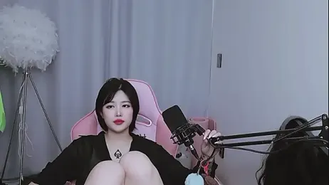MISA_02 webcam model stream image