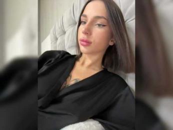 BabyDarii webcam bongacams model stream image