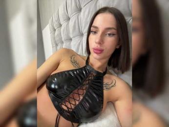 BabyDarii webcam model stream image