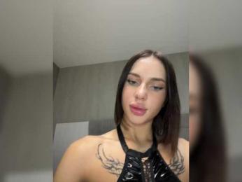 BabyDarii webcam model stream image