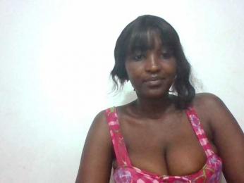 Thickbabiey webcam bongacams model stream image