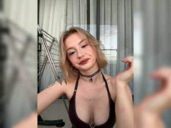 Annyyy webcam bongacams model stream image