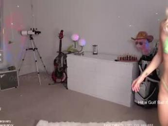 petitebrat webcam model stream image