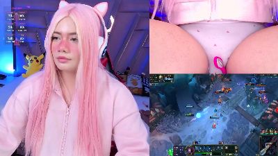 LilaPop_ webcam model stream image