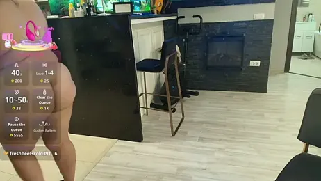 Layla- webcam model stream image