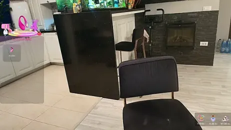 Layla- webcam model stream image