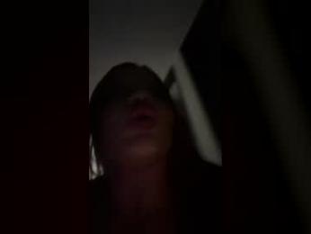 anne_julienne webcam model stream image