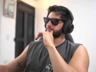 Saimon Jordan webcam model stream image