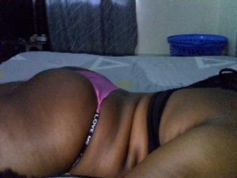 Cumpiee webcam bongacams model stream image