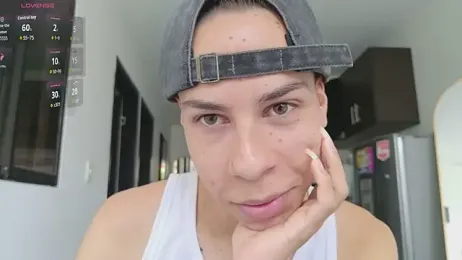 grey___27 webcam model stream image