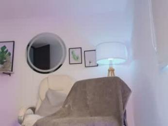carolyne_sweet webcam model stream image