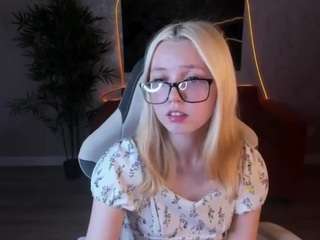 molly-snow webcam preview