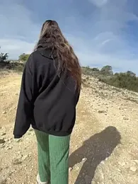 Mona_Plus webcam model stream image