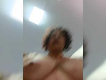AlexaBrown12 webcam model stream image