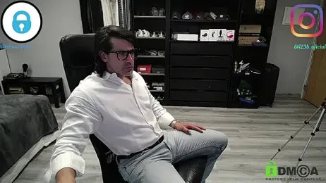 latinoo23bom webcam model stream image