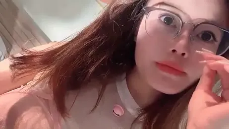 Krismil3 webcam model stream image