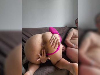 MainPleasure webcam model stream image