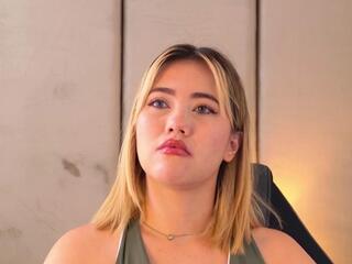 Azura Wave webcam flirt4free model stream image