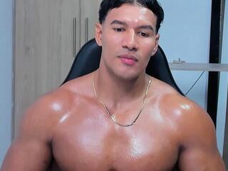 Cris Cruz webcam model stream image