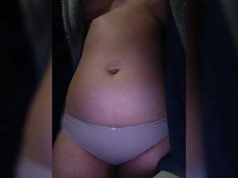 Mills2005 webcam bongacams model stream image