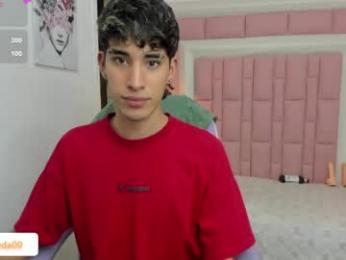ferphoenix_ webcam model stream image