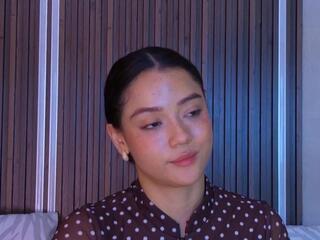 Lucia Saanvi webcam model stream image