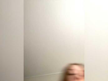 kissmenexttime webcam model stream image