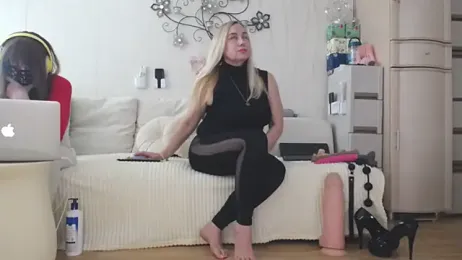 Prjskoviy webcam stripchat model stream image