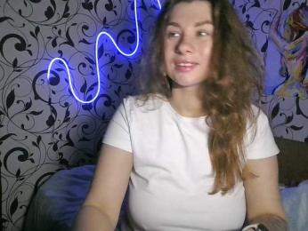 YourEmilie webcam model stream image