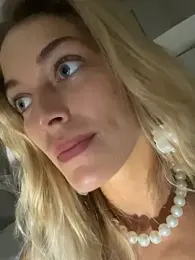 Bellalolahot webcam model stream image