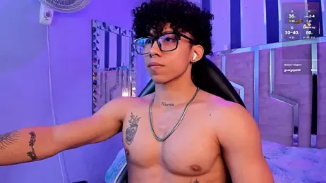 AkazaBoy_ webcam model stream image