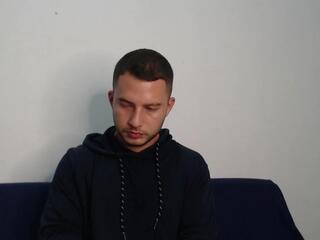 Aharon Valentino webcam flirt4free model stream image