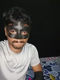 Priya-N webcam model stream image